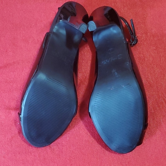 MOOTSIES TOOTSIES Peep Toe High Heel - Picture 7 of 8